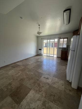 0BR/1BA Apartment on Center Street · Santa Cruz photo 3