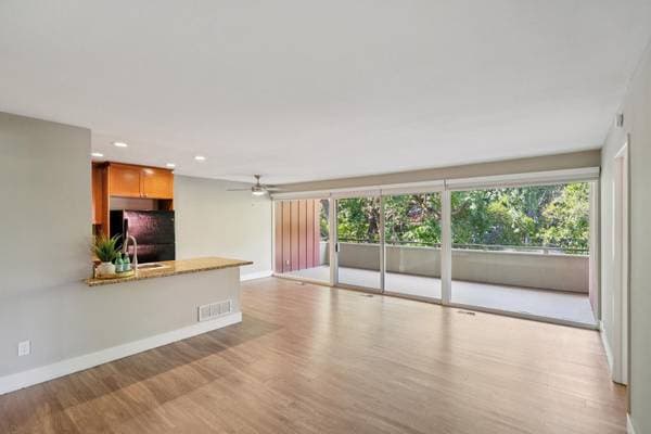 2BR/2BA Apartment on Massol Avenue · Los Gatos photo 1