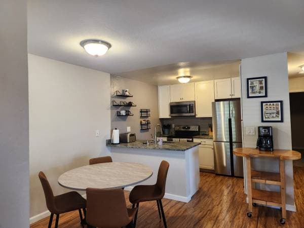 2BR/1BA Condo on Concord Blvd · Concord photo 4