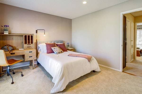 1BR/1BA Townhouse on Lakeville Cir · Petaluma photo 1