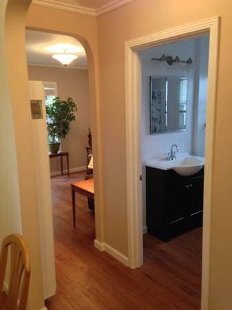 1BR/1BA Single Family House on Lily St. · Walnut Creek photo 5