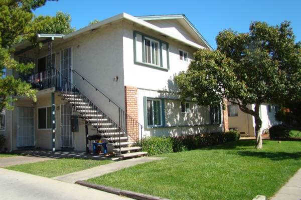 Apartments on Troy Drive · San Jose photo 1
