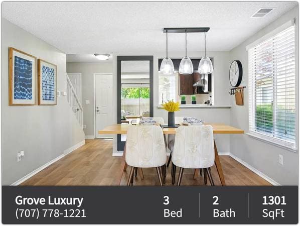 3BR/2BA Townhouse on Lakeville Cir · Petaluma photo 1