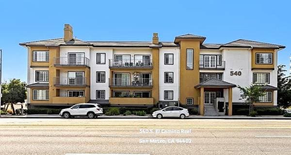 Apartments on South El Camino Real · San Mateo photo 1