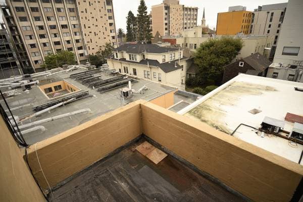 1BR/1BA Apartment on Bancroft Way · Berkeley photo 4