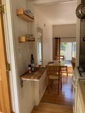 1BR/1BA Single Family House · Fairfax photo 3