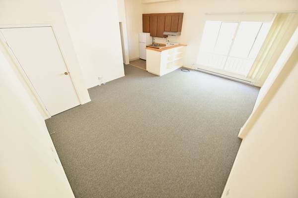 0BR/1BA Apartment on Telegraph Ave · Berkeley photo 4