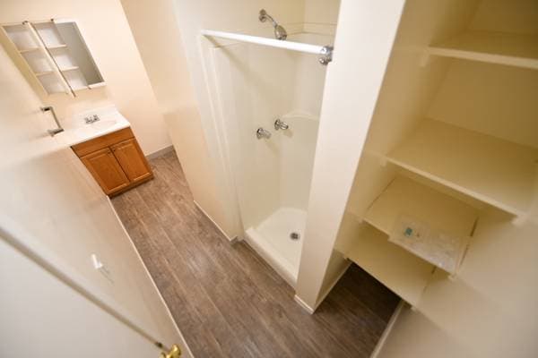 0BR/1BA Apartment on Telegraph Ave · Berkeley photo 5