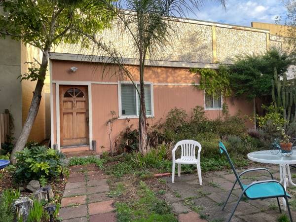 0BR/1BA Apartment on Vine Street · Berkeley photo 2