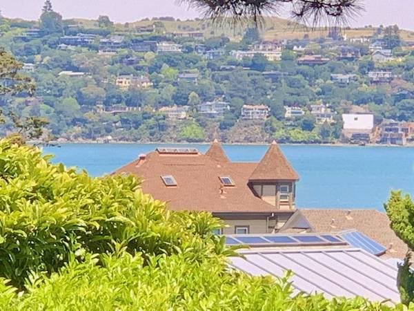 1BR/1BA Apartment on Valley Street · Sausalito photo 1