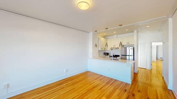 1BR/1BA Apartment on Clay St · San Francisco photo 2