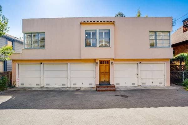 Apartments on Benvenue Avenue · Berkeley photo 1