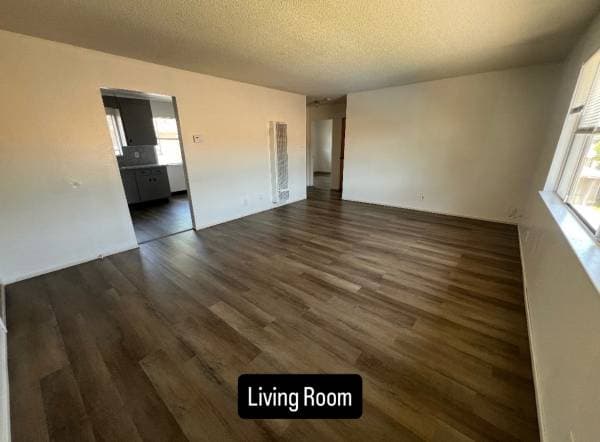 2BR/1BA Apartment · San Leandro photo 4