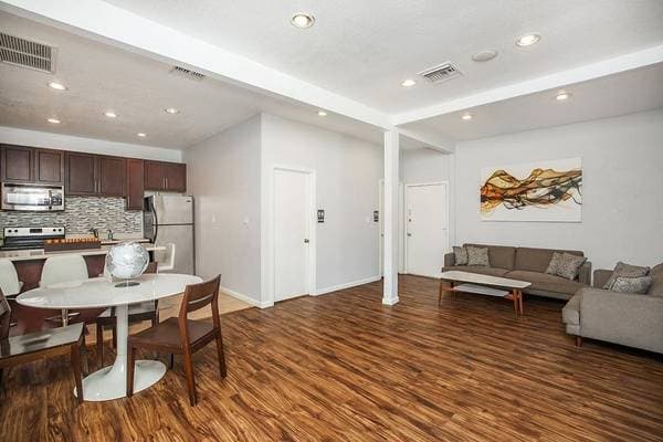 1BR/1BA Apartment on Stokes Street · San Jose photo 5