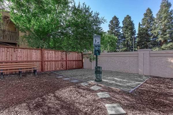 1BR/1BA Apartment on Contra Costa Boulevard · Pleasant Hill photo 2