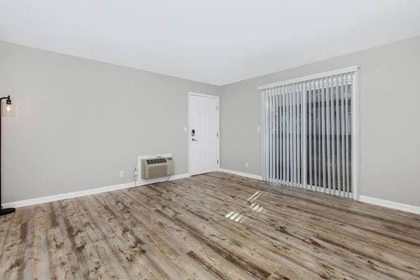 1BR/1BA Apartment on Contra Costa Boulevard · Pleasant Hill photo 4