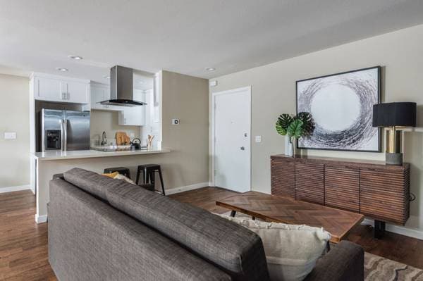 1BR/1BA Apartment on Massol Avenue · Los Gatos photo 4