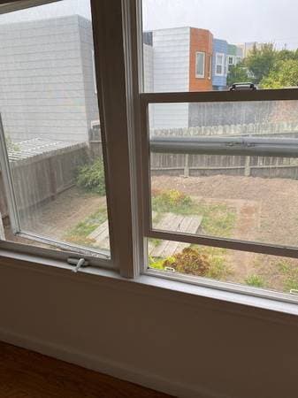 3BR/2BA Apartment on Vicente Street · San Francisco photo 5