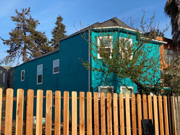3BR/1BA Duplex · Emeryville photo 1