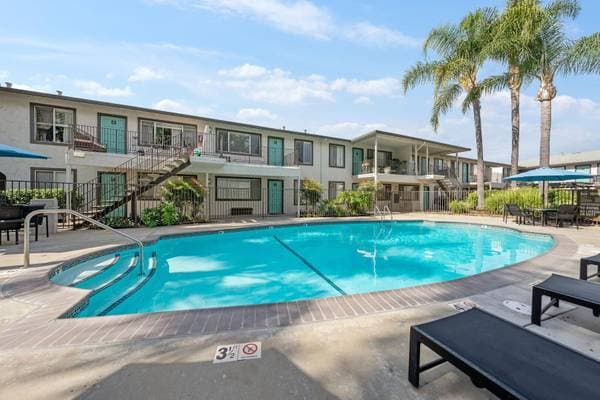 0BR/1BA Apartment on Hollis Avenue · Campbell photo 5