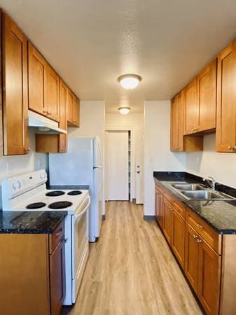 Apartments on Ross Circle · San Jose photo 1