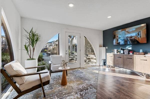 0BR/1BA Apartment on Hollis Avenue · Campbell photo 2