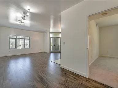 Condos on W Saint James St · San Jose photo 1
