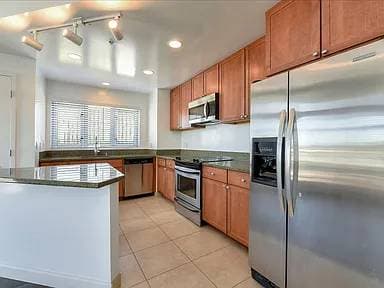 Condos on W Saint James St · San Jose photo 2