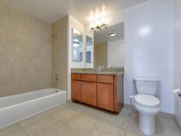 Condos on W Saint James St · San Jose photo 3