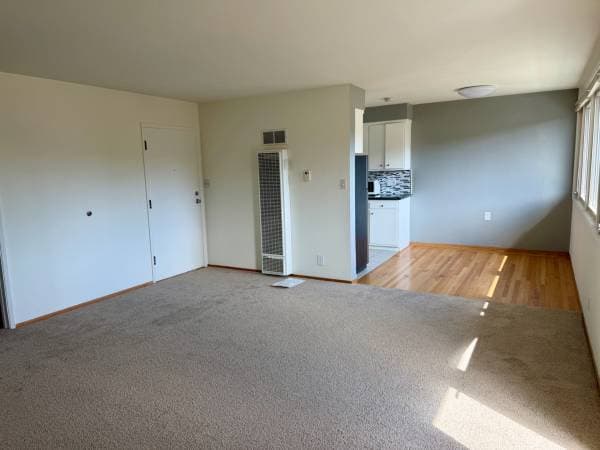 2BR/1BA Apartment · Oakland photo 3