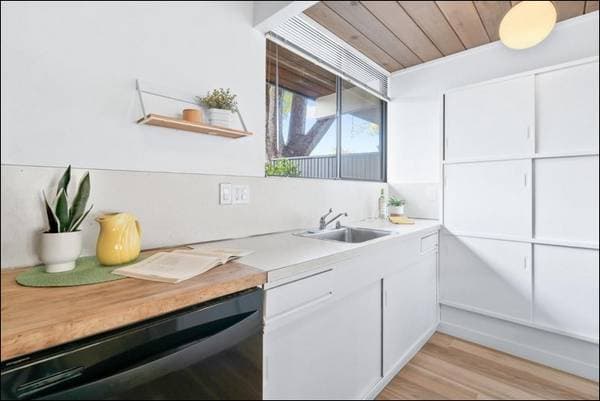 1BR/1BA Townhouse · Palo Alto photo 3