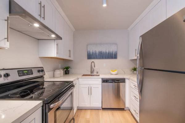 1BR/1BA Townhouse · Palo Alto photo 4