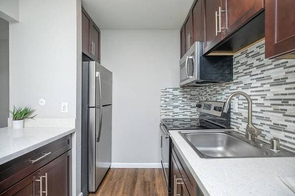 1BR/1BA Apartment on Stokes Street · San Jose photo 3
