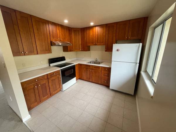 2BR/1BA Apartment · Berkeley photo 2