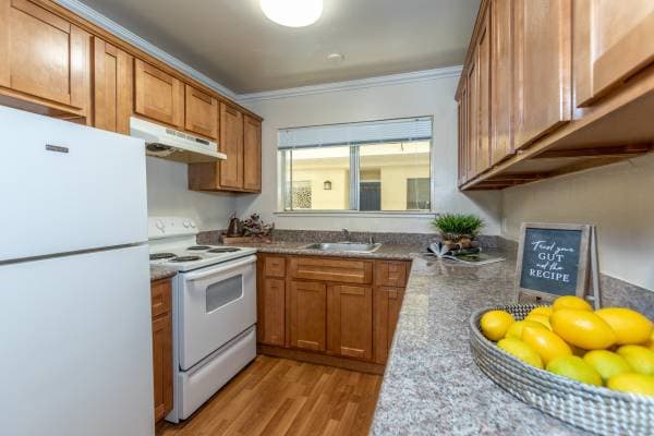 2BR/2BA Apartment on Creekside Dr · Walnut Creek photo 3