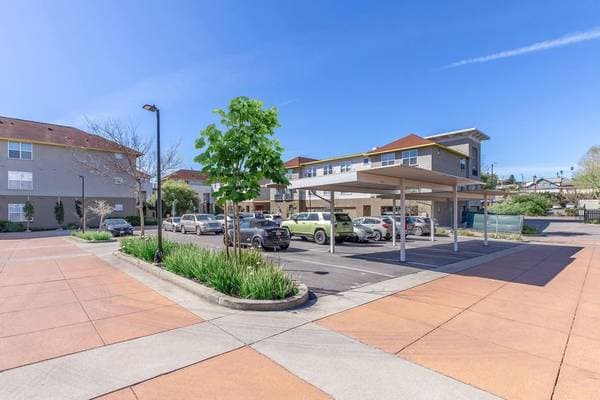 1BR/1BA Apartment on Schmidt Lane · El Cerrito photo 1