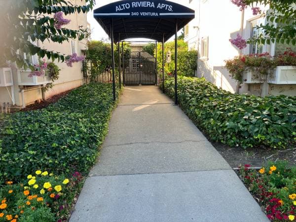 1BR/1BA Apartment · Palo Alto photo 1