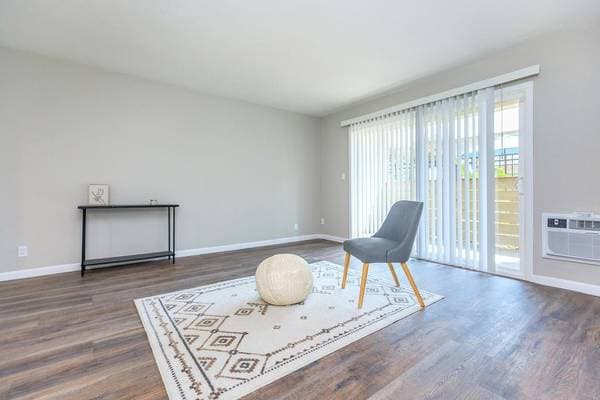 1BR/1BA Apartment on Central Avenue · Fremont photo 3