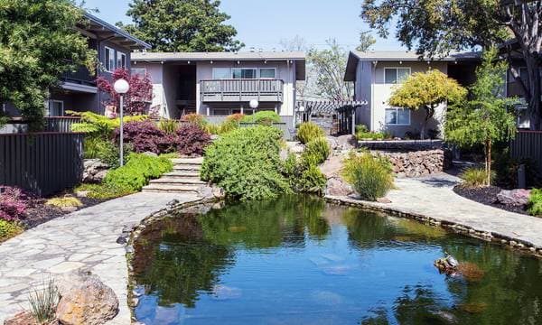 1BR/1BA Apartment on Orchard Avenue · Hayward photo 2