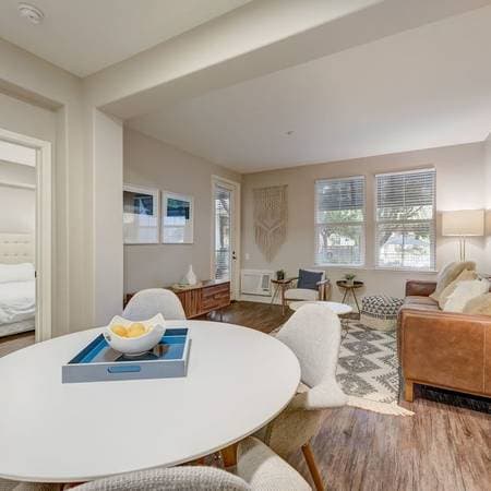 1BR/1BA Apartment on Ryland St. · San Jose photo 1