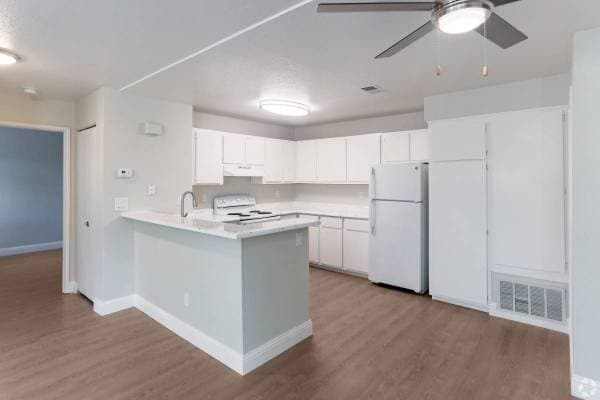 2BR/2BA Apartment · San Jose photo 2
