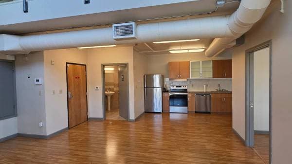 1BR/1BA Loft on 2nd Street Near G Street · Davis photo 4