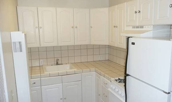 0BR/1BA Condo on Laurel St - 10 · Santa Cruz photo 2