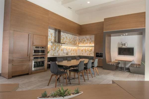 1BR/1BA Apartment on Golden Gate · Dublin photo 1