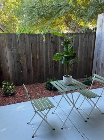 1BR/1BA Apartment on Monument Blvd · Concord photo 2