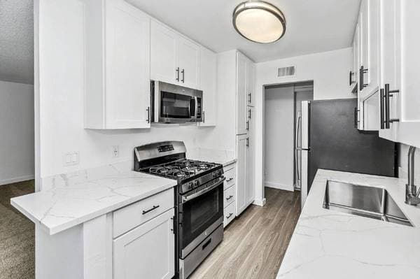 2BR/2BA Apartment on St Paul Dr · Santa Rosa photo 1