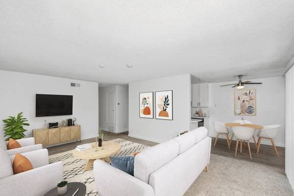 3BR/2BA Apartment on St Paul Dr · Santa Rosa photo 2