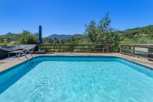 1BR/1BA Single Family House on Sacramento Ave · San Anselmo photo 1