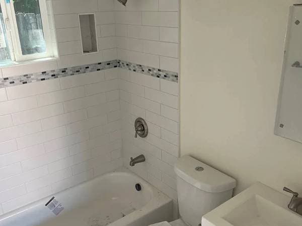 1BR/1BA Duplex on Grand Avenue · Santa Rosa photo 3