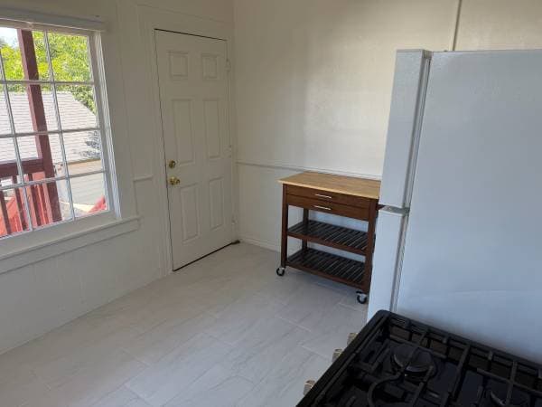 1BR/1BA Single Family House · Santa Rosa photo 5